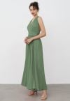 Grüner Jumpsuit mit weitem Bein und verdrehtem Bindeband