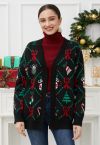 Strickjacke mit fröhlichen Weihnachtselementen