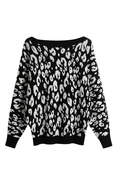 Pullover mit Leoparden-Jacquard und Fledermausärmeln in Schwarz