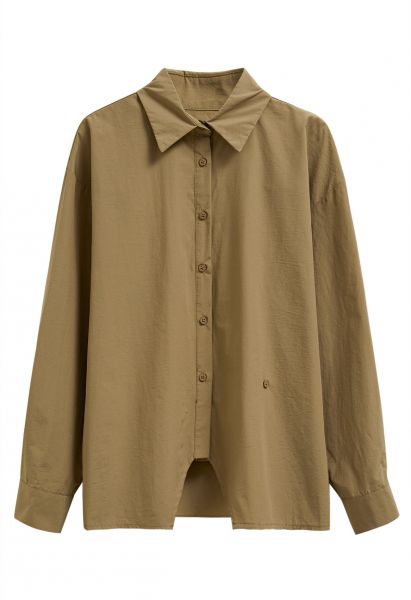 Hemd aus reiner Baumwolle mit asymmetrischem Saum in Kamel