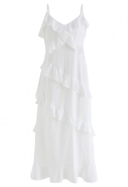 Gestuftes Cami-Kleid mit Rüschen und seitlichem Schlitz in Weiß