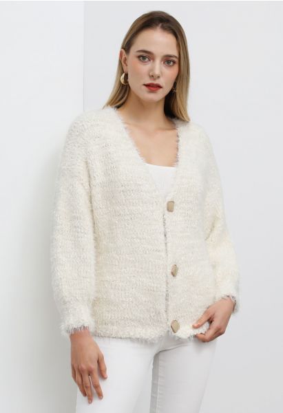 Coziness Shimmer Fuzzy Knit Cardigan mit Knöpfen in Creme