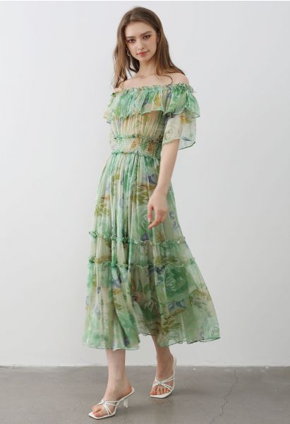 Summer Days – Schulterfreies Chiffonkleid mit Blumenmuster und Rüschen in Grün