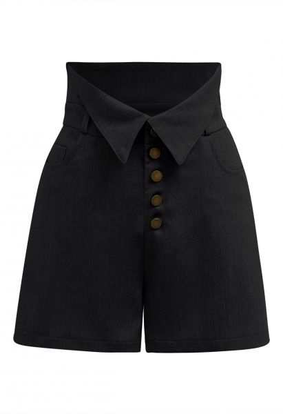 Nostalgische Shorts mit umgeschlagener Taille und Knopfleiste in Schwarz