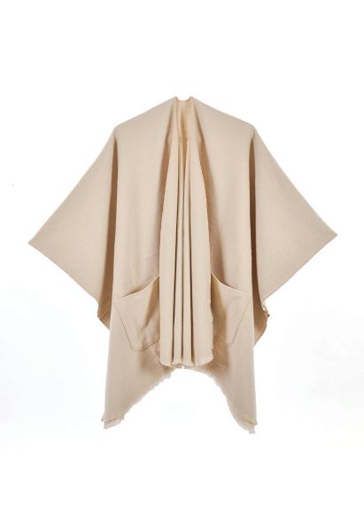 Whisper Soft – Poncho mit Taschen und Fransensaum in Hellbraun