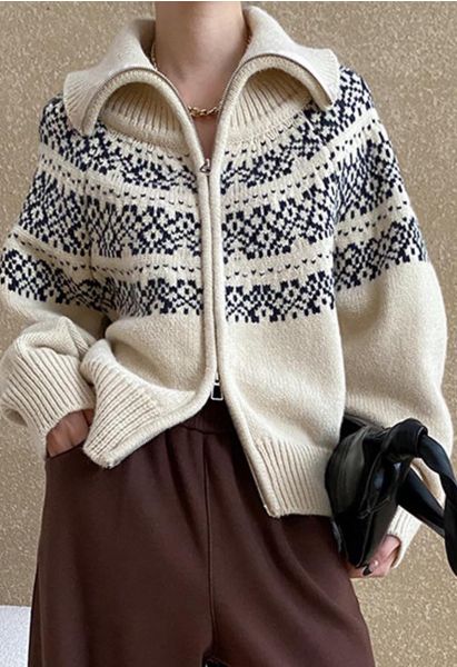 Jacquard-Strickjacke mit Fair-Isle-Muster und Doppelreißverschluss in Creme