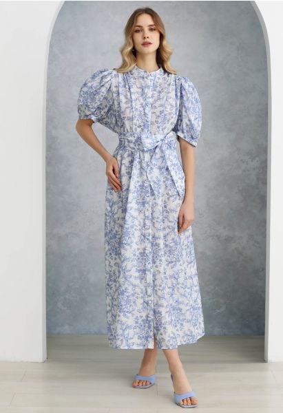 Baumwollkleid mit Blumenranken-Print, Puffärmeln und Knöpfen in Hellblau