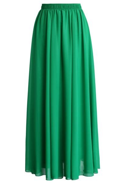 Langes Kleid aus smaragdgrünem Chiffon
