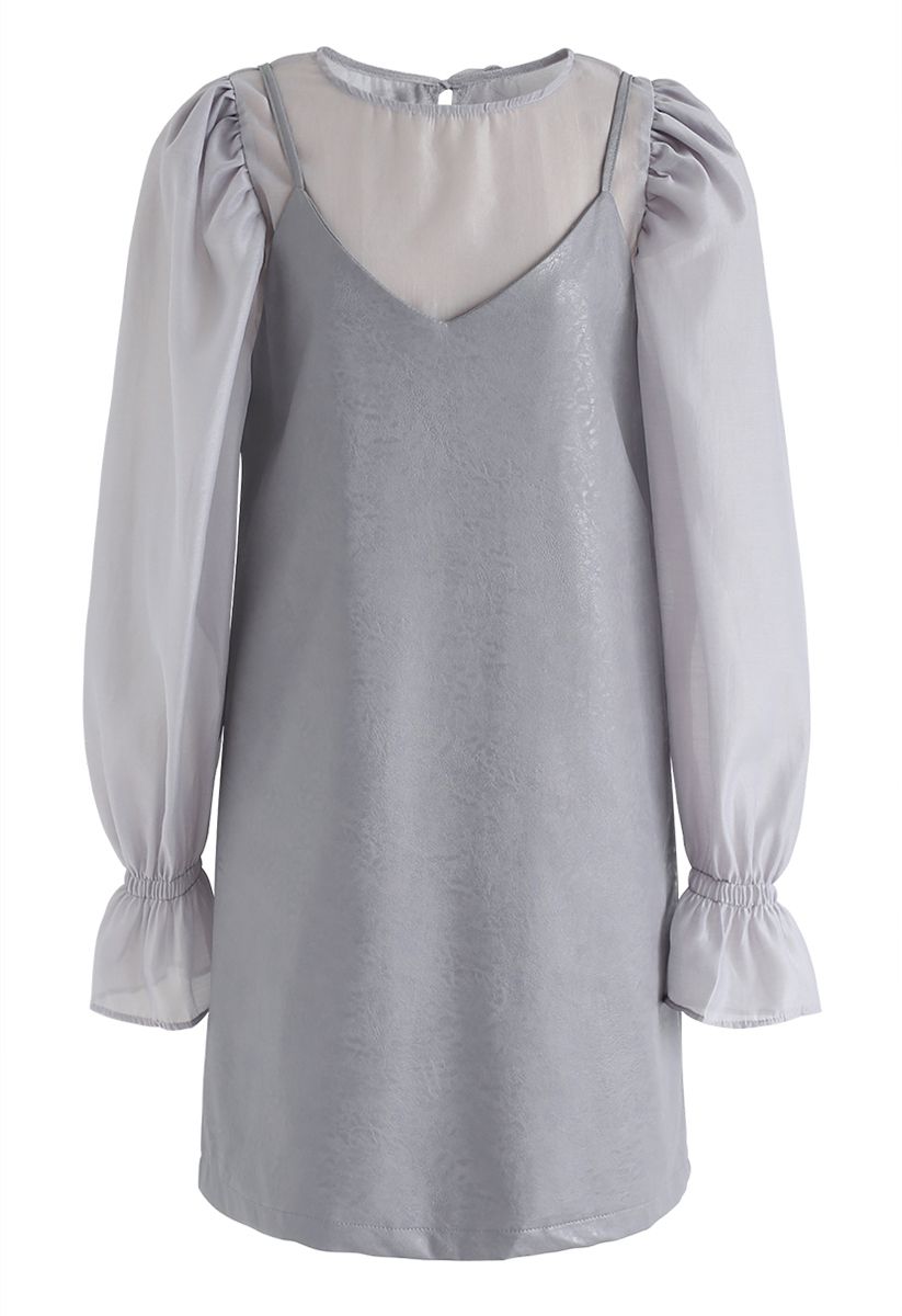Semi-Sheer Puff Sleeves Top und Kunstleder Cami Kleid Set in Grau