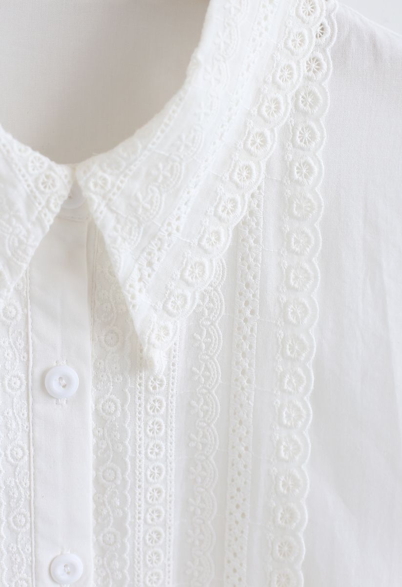 Button Down Crochet Trim Shirt in Weiß