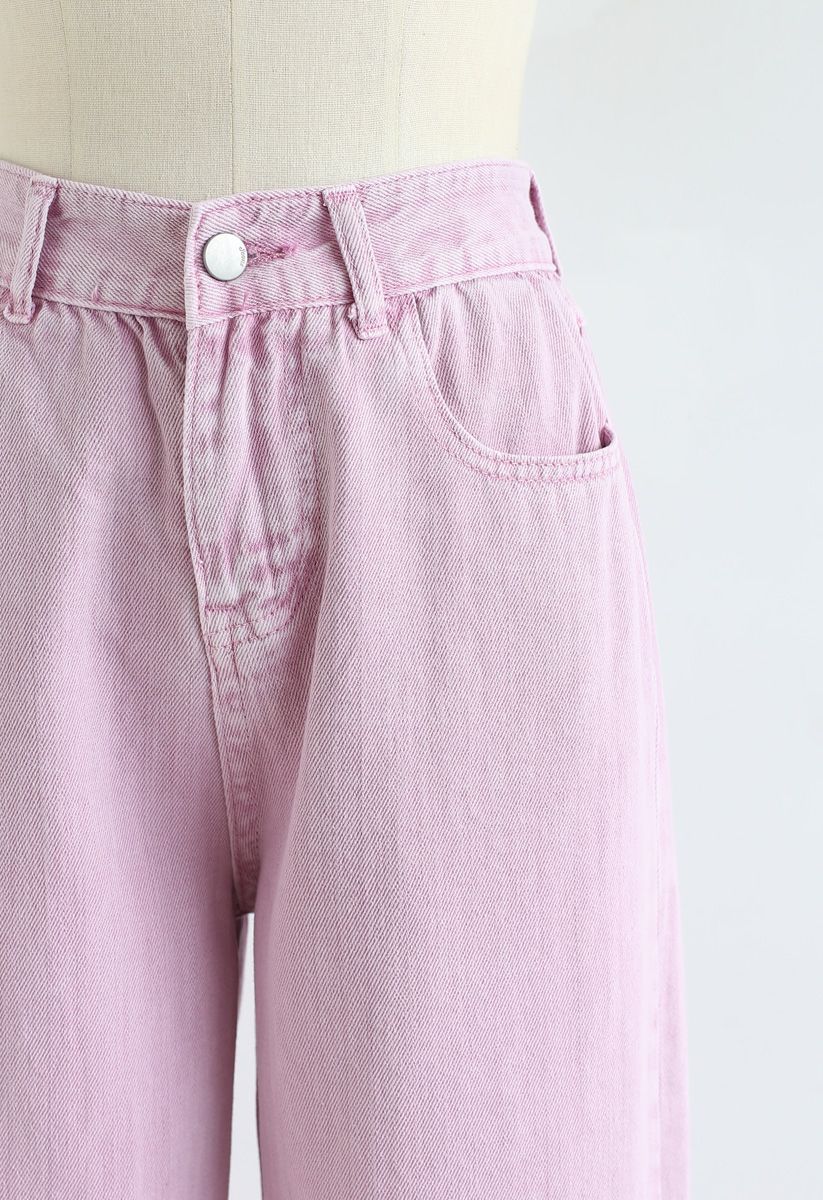 Kurz geschnittene Jeans mit weitem Bein in Taffy Pink