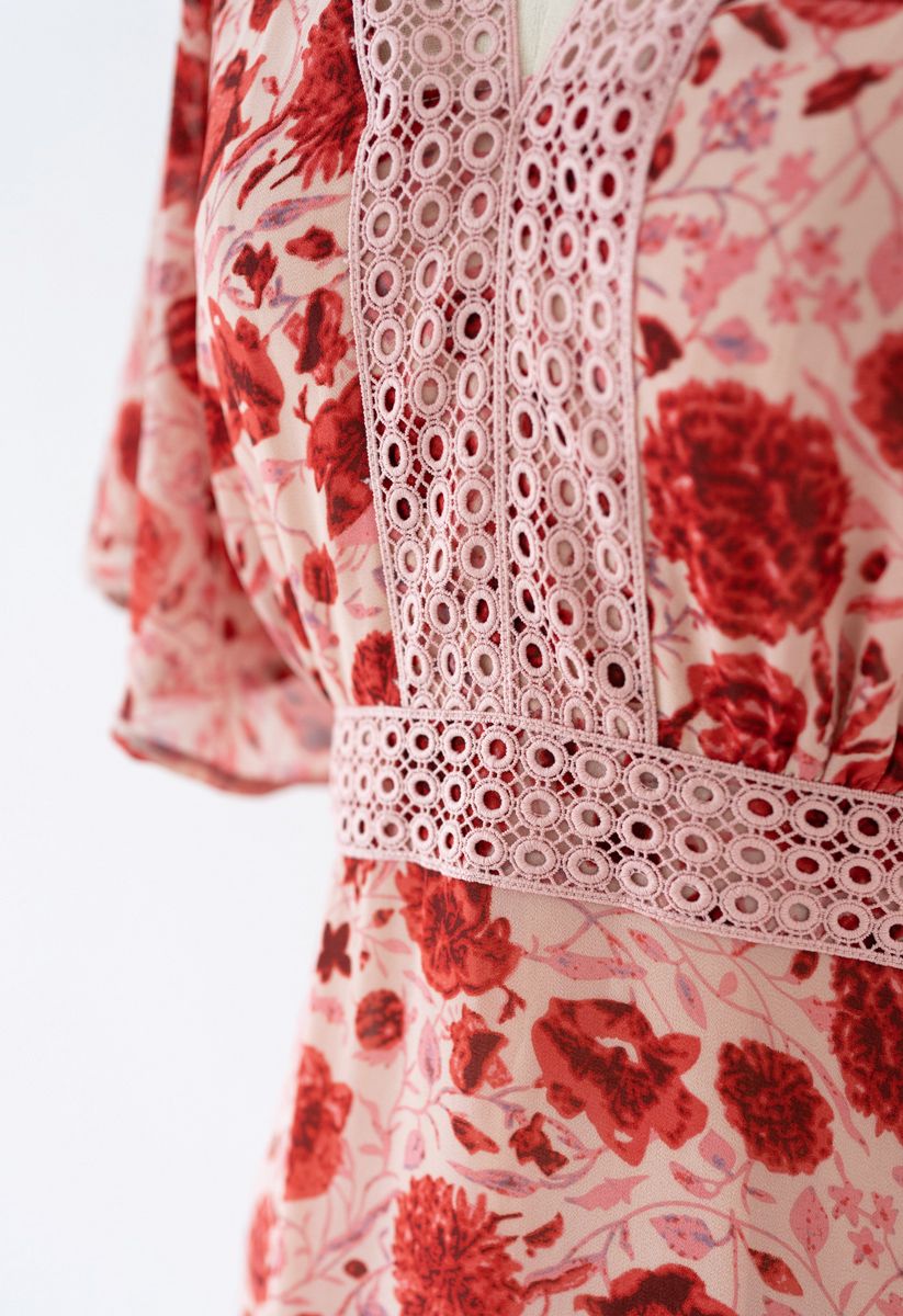 Rotes gehäkeltes Chiffon-Kleid mit Blumenmuster