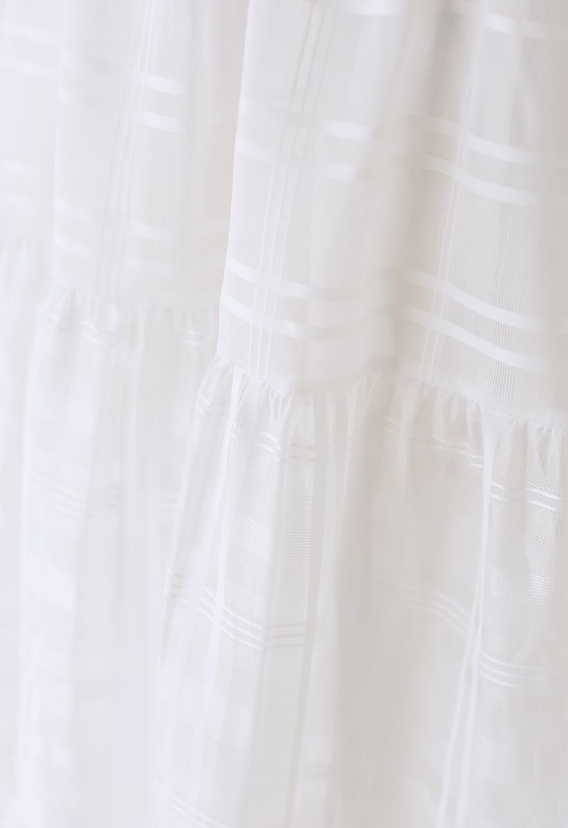 Kariertes Organza-Kleid mit Spitzenbesatz in Weiß