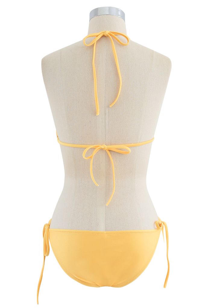 Selbstgebundenes String Neckholder-Bikini-Set in Gelb