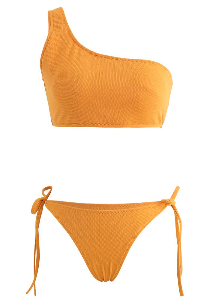 Ein-Schulter-Bikini-Set mit seitlicher Schnürung und niedriger Leibhöhe in Senf