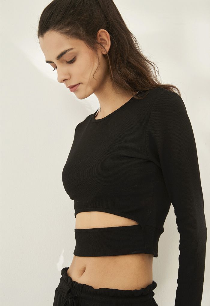 Crop Top mit hohlen Ärmeln und Taille in Schwarz