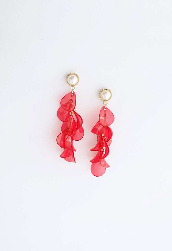 Perle mit Kunststoff-Blütenblatt-Ohrringen in Rot