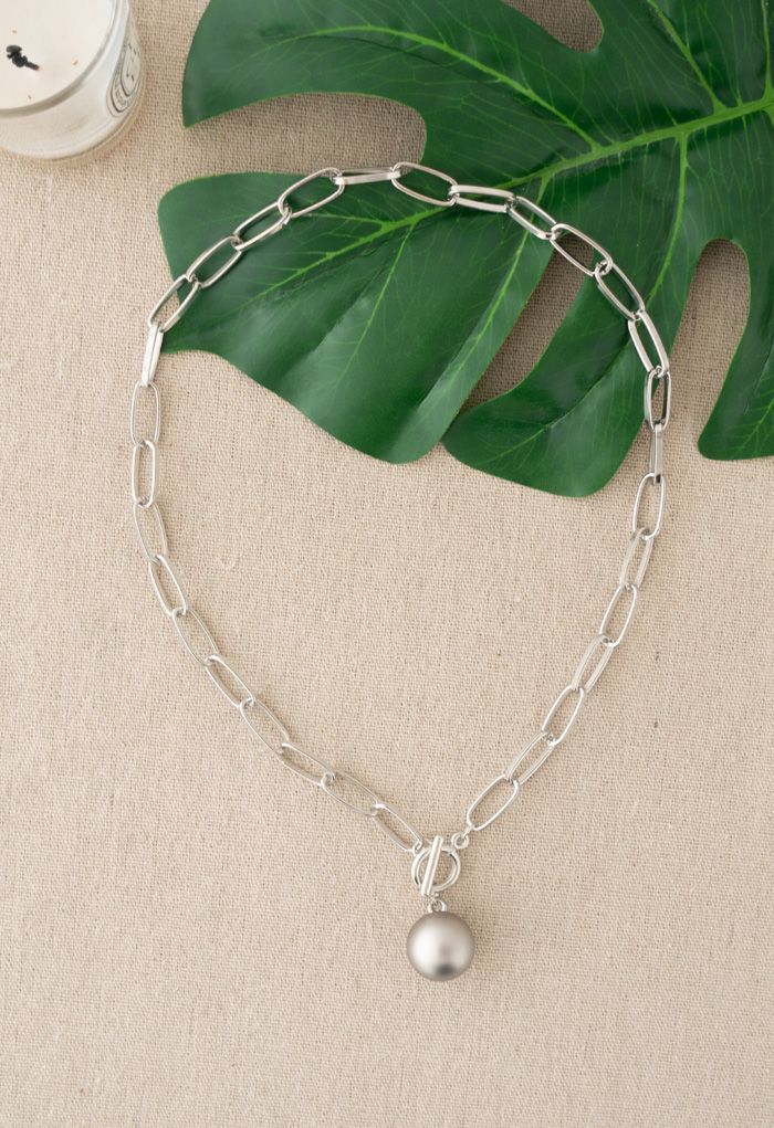 Halskette mit ovaler Kette aus Silberkugeln