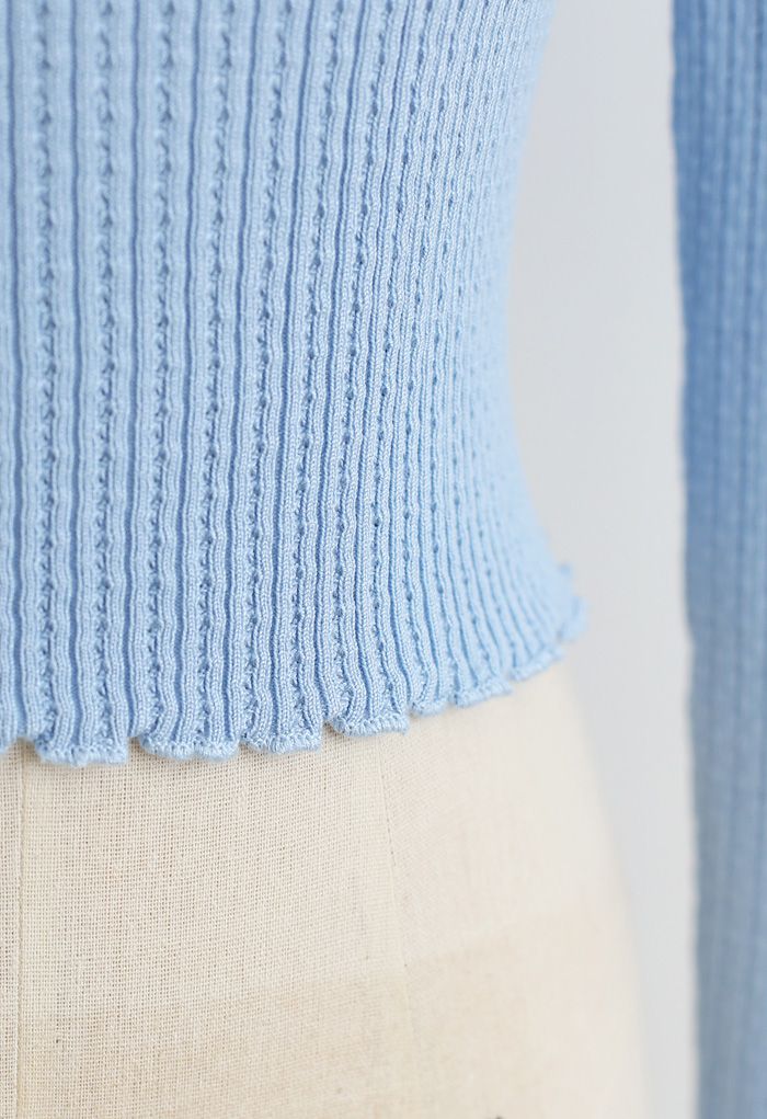 Crop Knit Top mit Kopfsalat-Saum in Blau