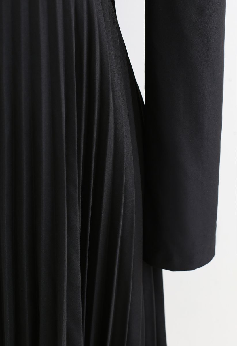 Asymmetrisches Plissee-Blazer-Kleid mit Knöpfen