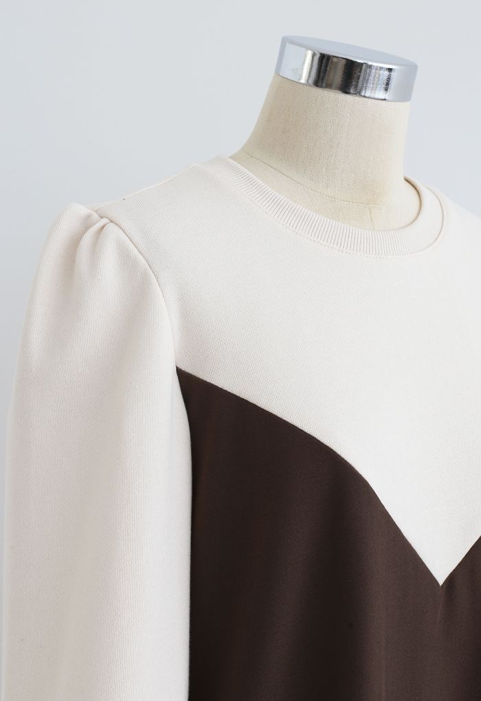 Lässiges zweifarbiges Sweatshirt-Kleid in Braun