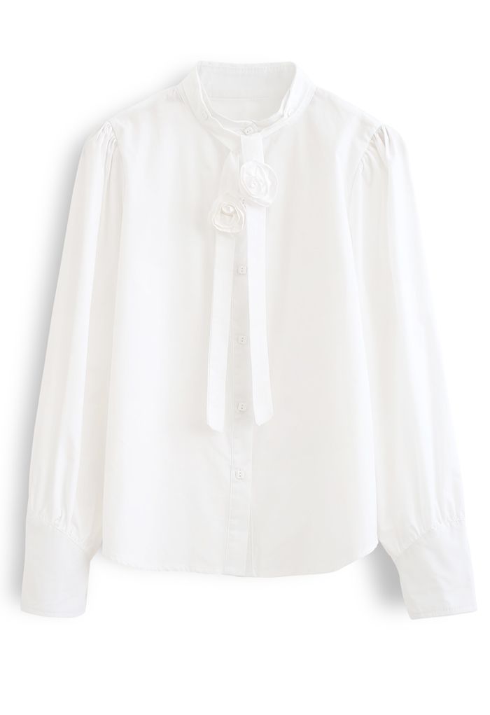 Abnehmbares, geknöpftes Hemd mit Blumenband in Weiß
