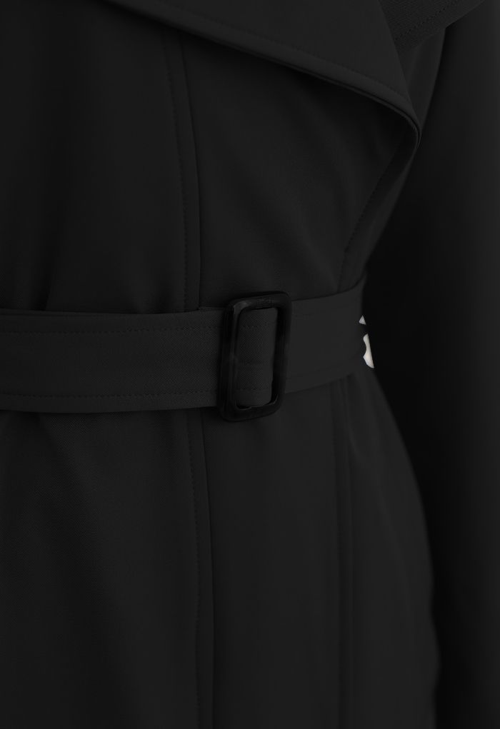 Gürteltasche mit drapiertem Halsausschnitt in Schwarz