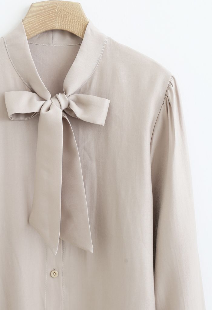 Schimmerndes Bowknot Button Down Hemd in Creme