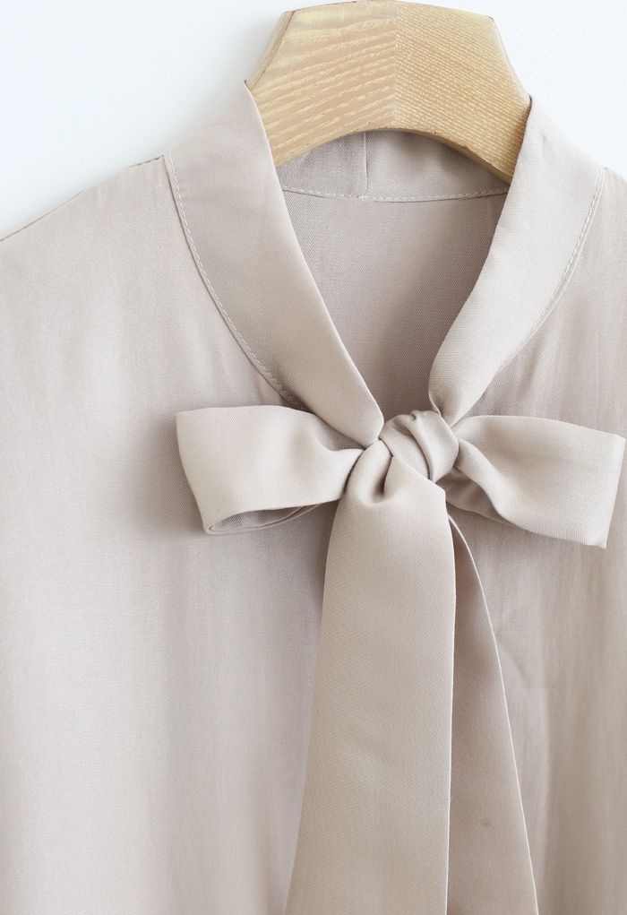 Schimmerndes Bowknot Button Down Hemd in Creme