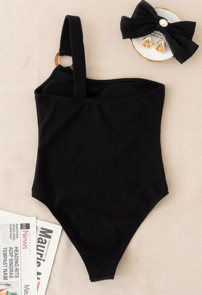 O-Ring Badeanzug mit einer Schulter in Schwarz