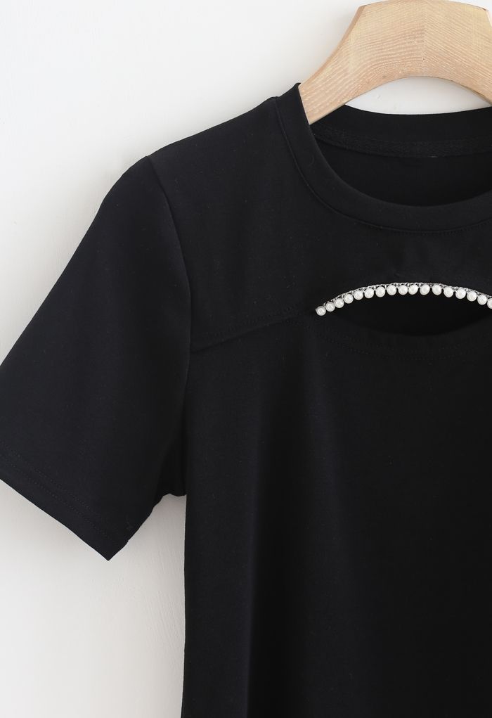 Front Cutout Pearls Fitted T-Shirt in Schwarz
