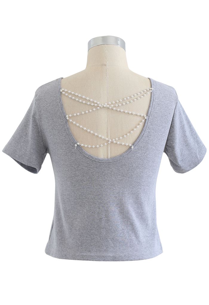 Crisscross Pearl Chain Crop T-Shirt in Grau