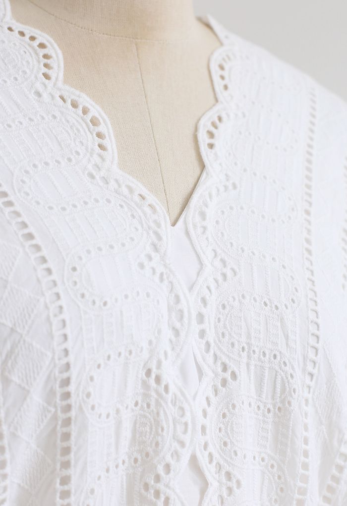 V-Ausschnitt Scrolled Embroidery White Shirt