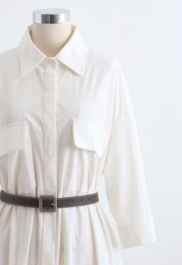 Button Down Belted Baumwollhemd Kleid in Weiß