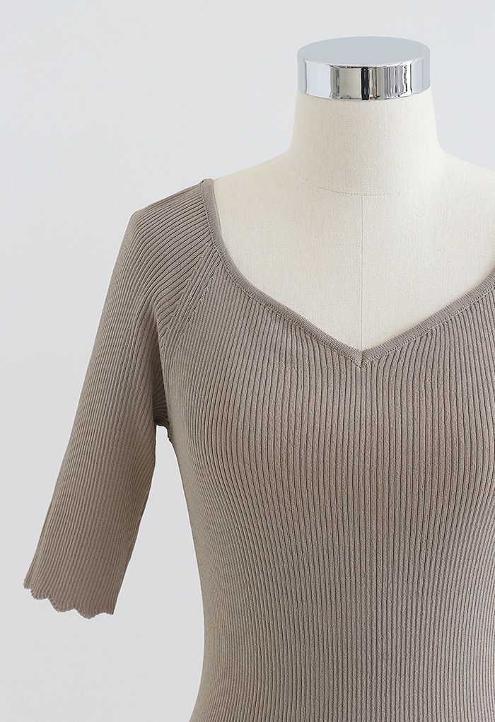 Sweetheart Neck Fitted Strickoberteil in Taupe