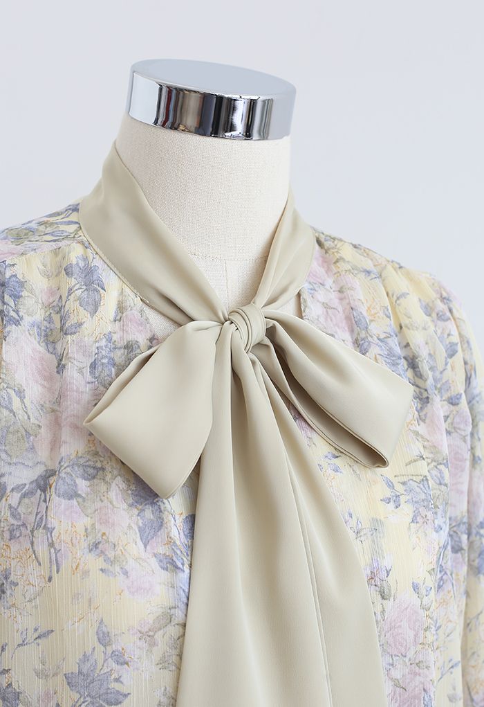 Vintage Blumen Krawatte Neck Sheer Shirt in Moosgrün
