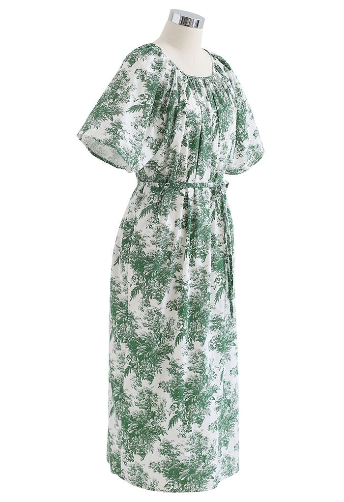 Dolly-Kleid mit ausgestellten Ärmeln und Blumendruck in Grün