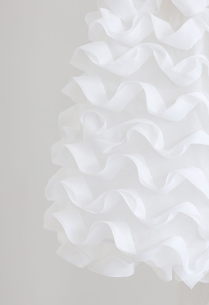 3D-Stricktop mit abgestuften Blasenärmeln in Weiß