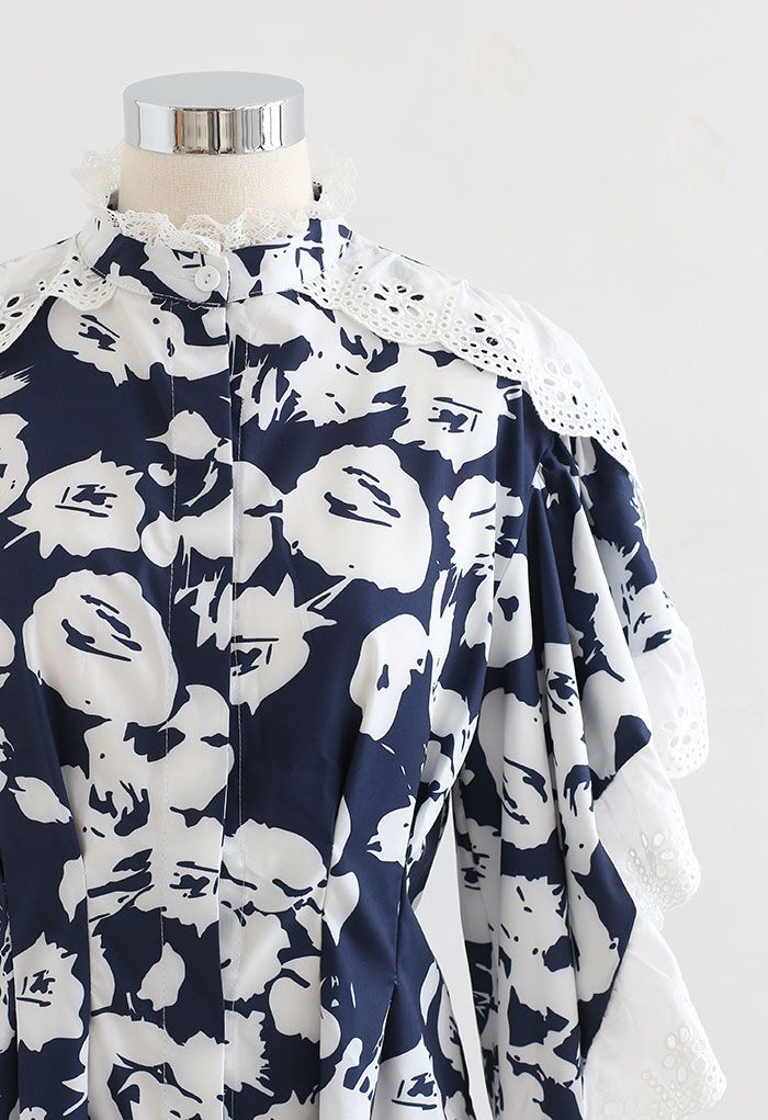 Hi-Lo-Hemd mit floralen Rüschen und drapierten Ärmeln