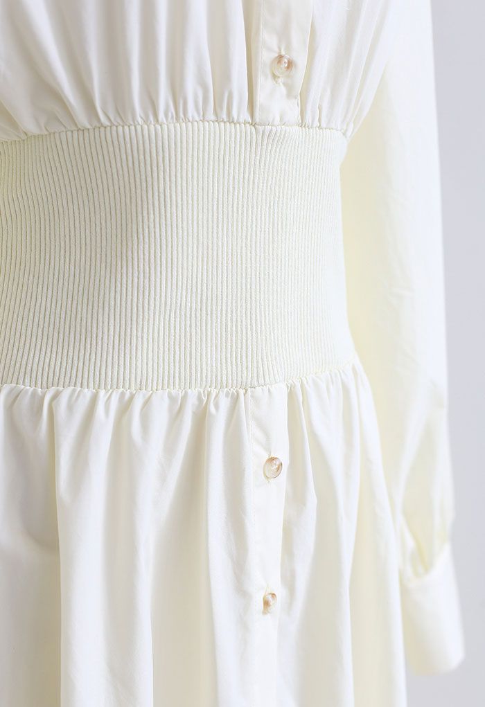 Hemdblusenkleid aus Baumwolle mit Knöpfen in Creme