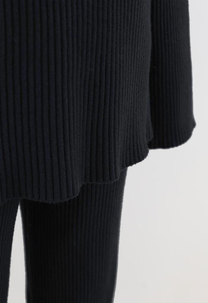 Pullover und Hose aus Rippstrick mit geteiltem Saum in Schwarz