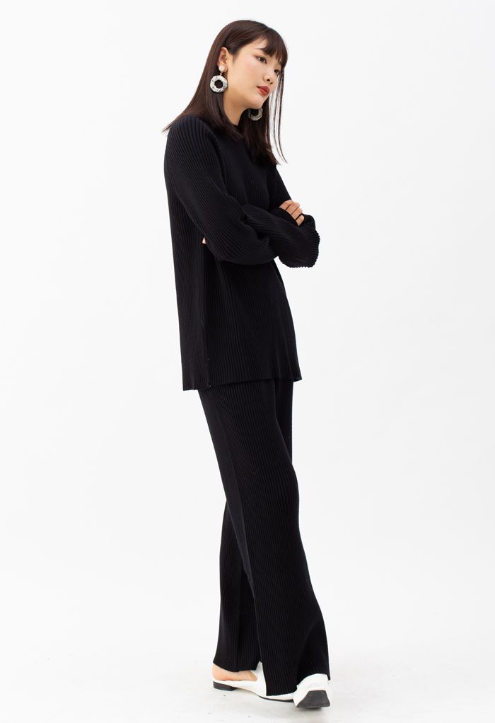 Pullover und Hose aus Rippstrick mit geteiltem Saum in Schwarz