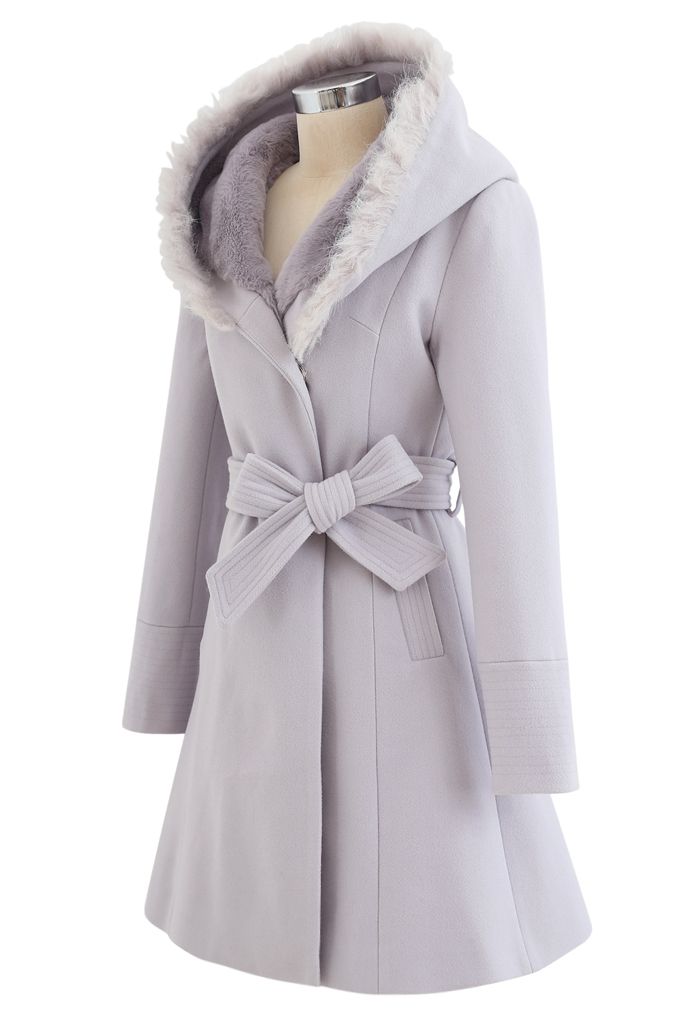 Flare-Mantel aus Wollmischung mit Faux-Fur-Kapuze in Lavendel
