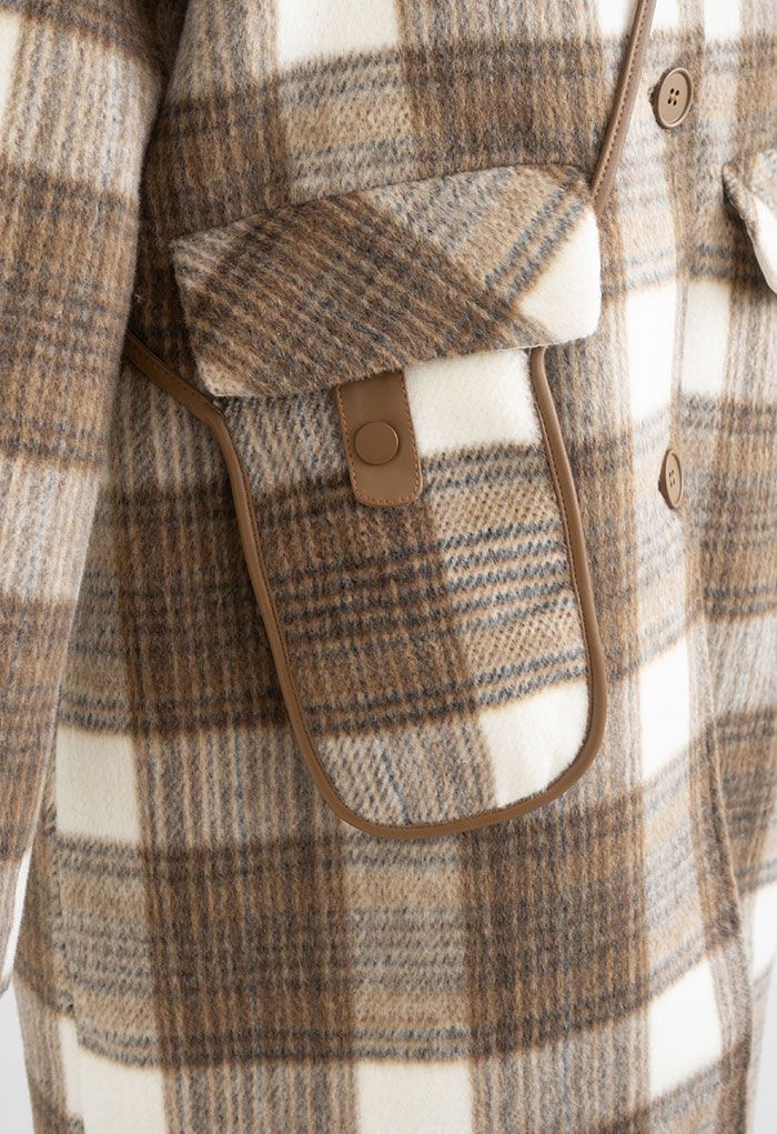 Langer Mantel aus Wollmischung mit Karomuster und Umhängetasche in Hellbraun