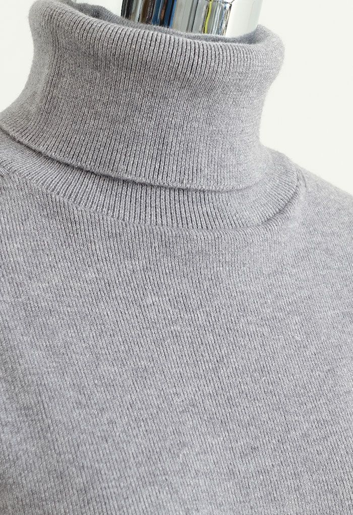 Langärmliges Rollkragen-Cozy Strick-Pulloverkleid in Grau
