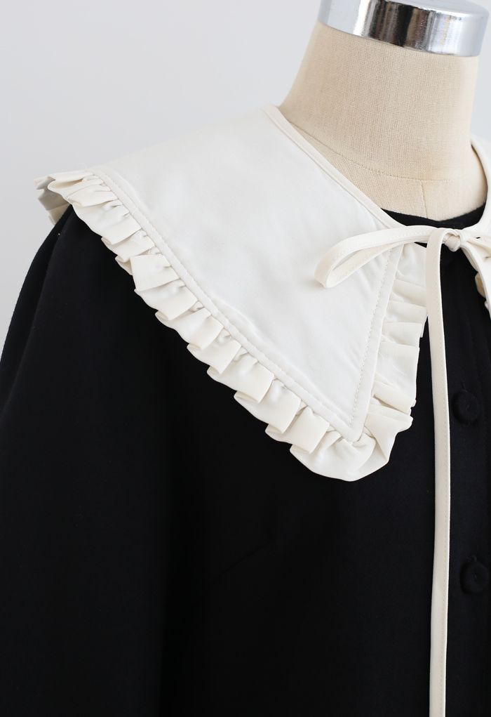 Mantelkleid mit abnehmbarem Kragen und Knopfleiste in Schwarz