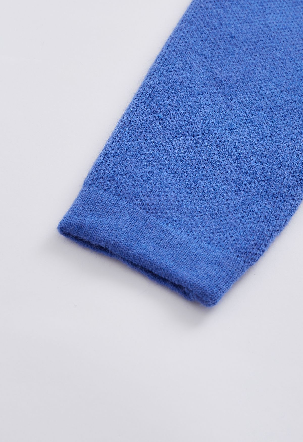 Zweireihiger Cardigan in Kontrastfarbe in Blau