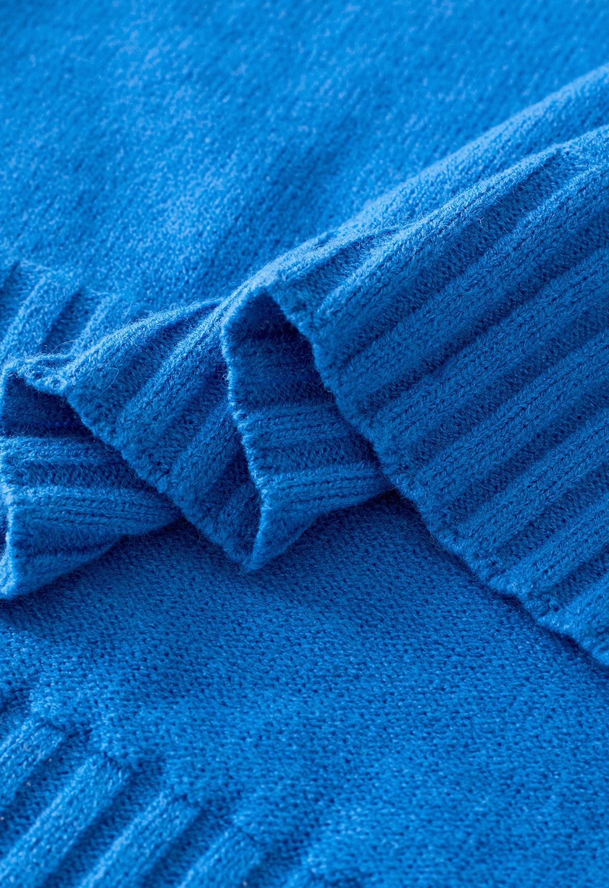 Pullover mit Stehkragen und geknöpften Manschetten und Strickhose im Set in Blau