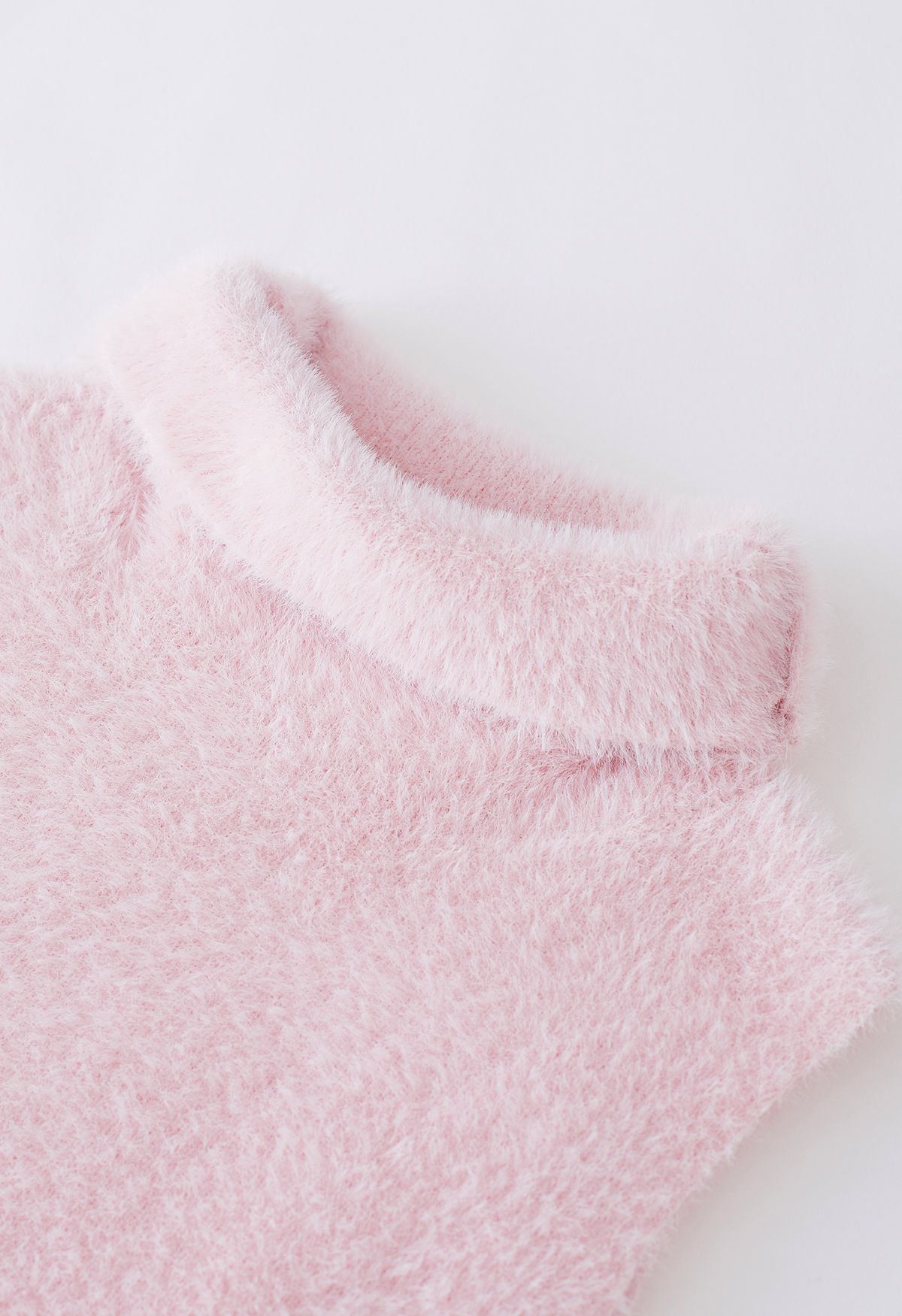 Hochgeschlossenes, flauschiges Strick-Tanktop in Rosa