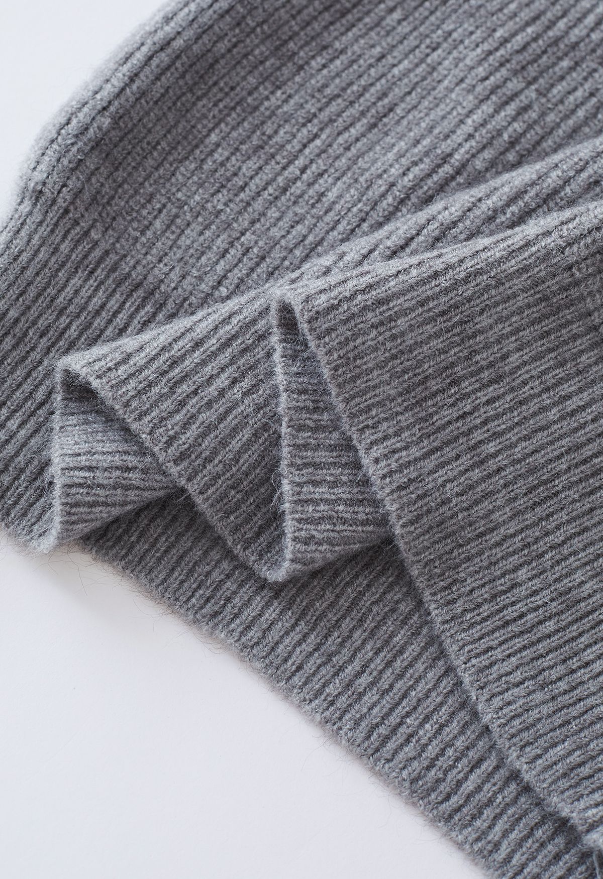 Schulterfreies, zweiteiliges Pulloverkleid in Grau